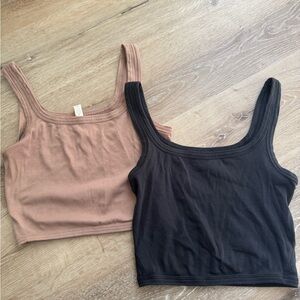lululemon athletica Black and Brown Crop Tops